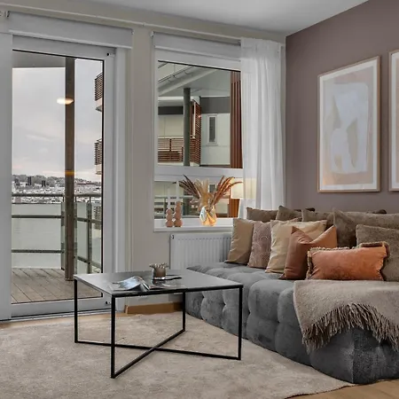 Northstay - Cozy Arctic Apartment, Free Parking Leilighet Tromsø