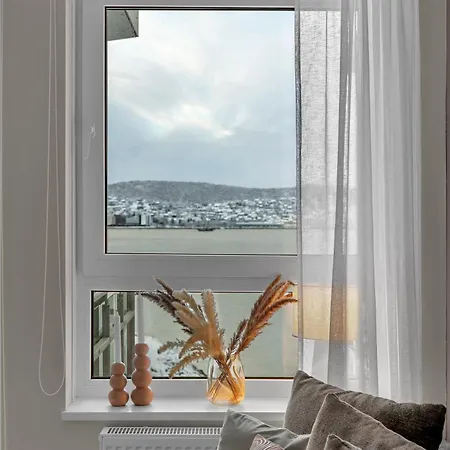 Northstay - Cozy Arctic Apartment, Free Parking Leilighet