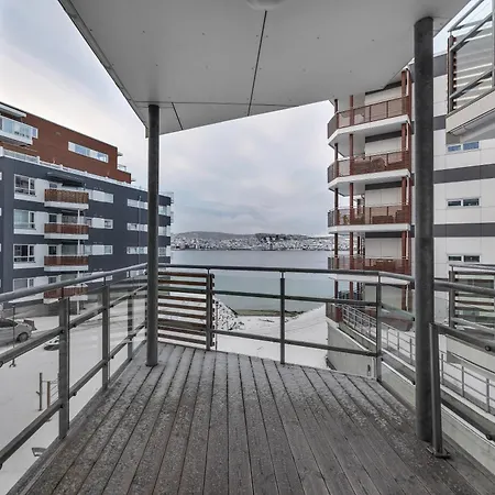 Northstay - Cozy Arctic Apartment, Free Parking Leilighet